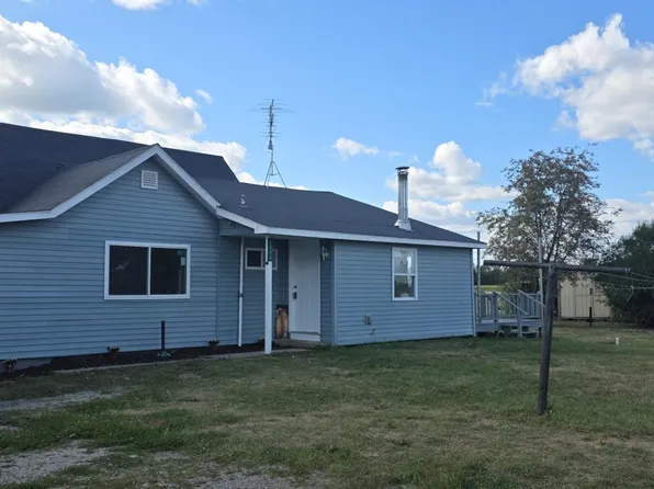 5576 W Kent Rd, Saint Louis, MI 48880