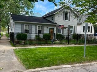 5742 South St, Vermilion, OH 44089