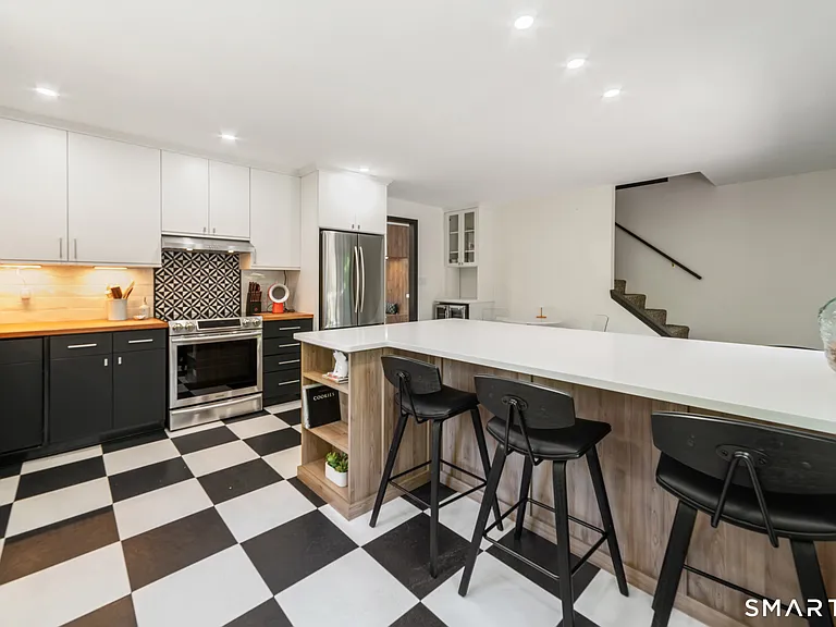 3 Burnett Rd — Photo 11