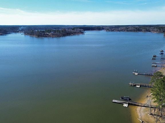 4th image of 246 Harbor View Dr