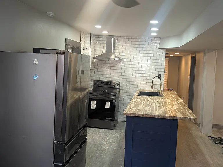 Large Countertop for Bar Seating