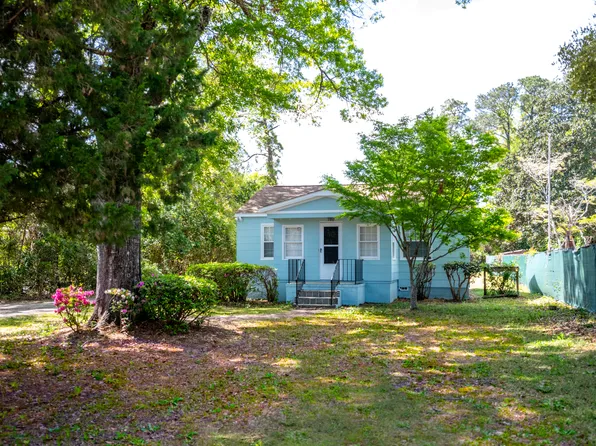 221 Dixie Ave, Wilmington, NC 28403