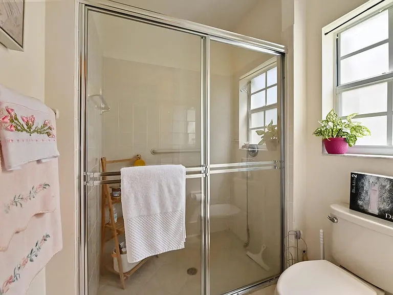 6077 Lake Hibiscus Dr — Photo 18