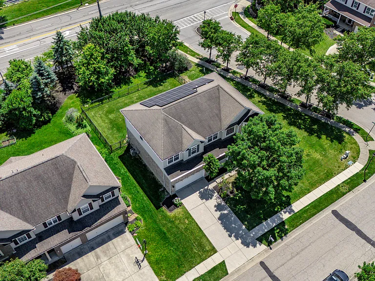 4431 Spring Field Ln — Photo 44