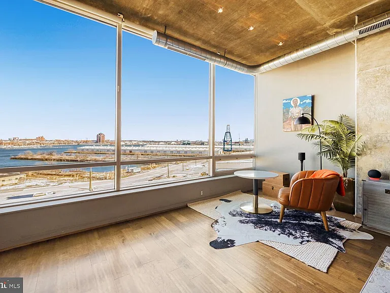 1200 Steuart St #713 — Photo 22