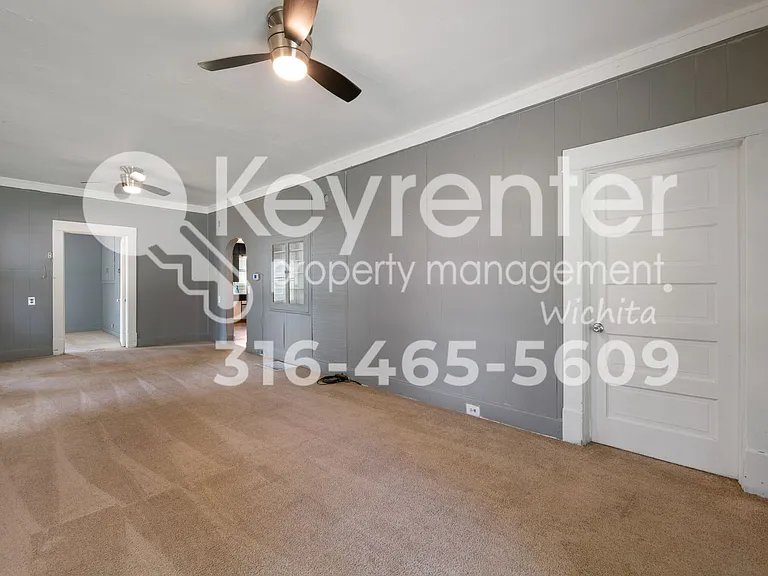 325 N Tracy St — Photo 8