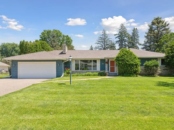 1110 Saint Dennis Ct, Saint Paul, MN 55116