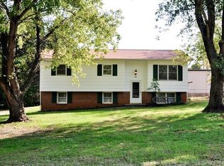 400 Section House Rd, Hickory, NC 28601