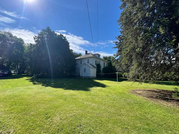 104 W Nokomis St, Osakis, MN 56360