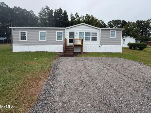 3189 Roy Beach Road, Oak City, NC 27857