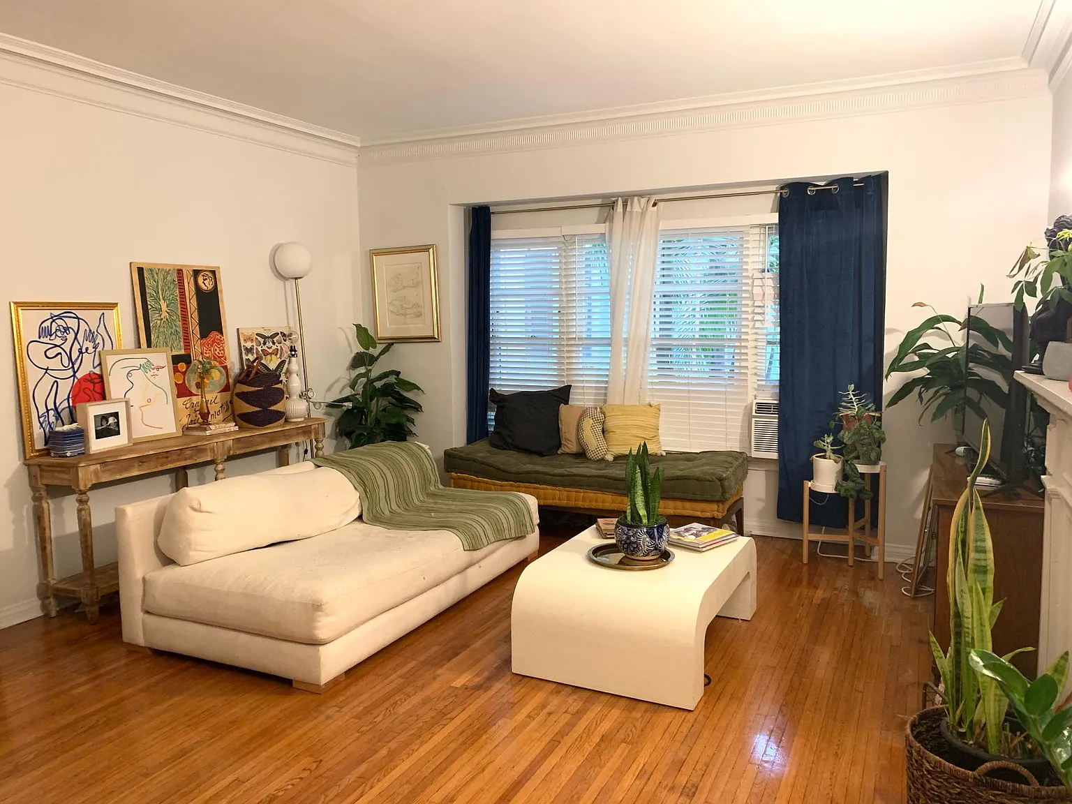 728B Irolo St — Photo 2