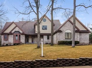2630 Pin Oak Dr, Ann Arbor, MI 48103
