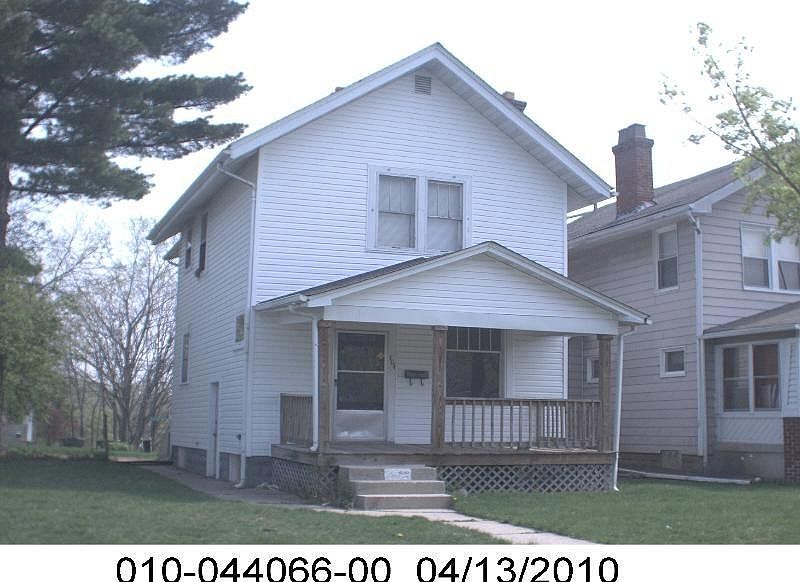 2nd image of 304 N Burgess Ave