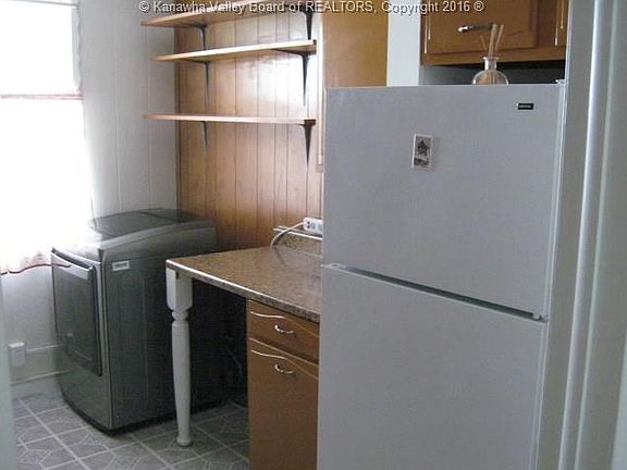 4th image of 34 Kenna Dr