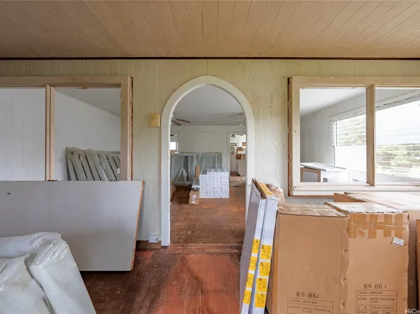 2315 California Ave, Wahiawa, HI 96786