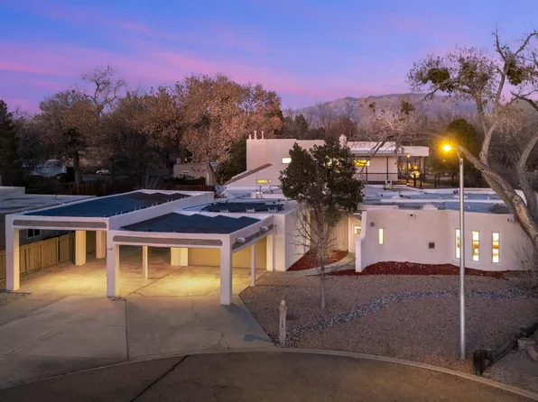 3212 Calle De Estella NW, Albuquerque, NM 87104
