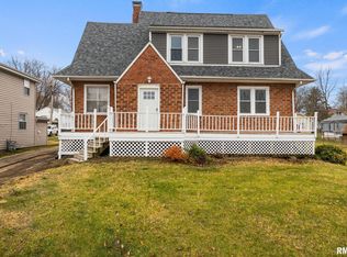 428 Roberts St, Creve Coeur, IL 61610