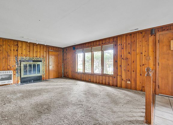 3rd image of 5137 W 100th St