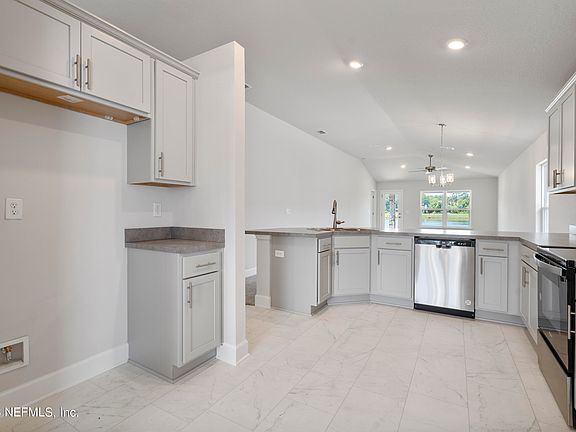 4th image of 8137 AYDON Drive
