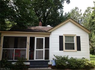 27 Moores Ln S, Newport News, VA 23606