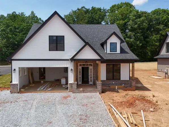 105 Zion Pl, Rustburg, VA 24588