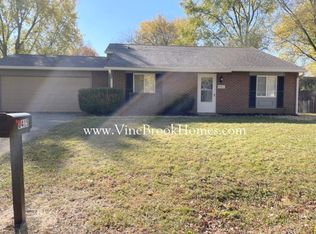 8415 Farmhill Rd, Indianapolis, IN 46231