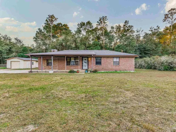 6463 Robie Rd, Milton, FL 32570