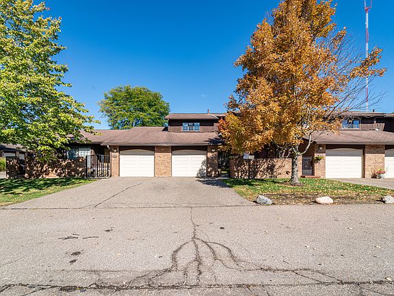 5th image of 26200 Summerdale Dr