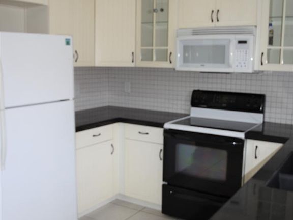 5th image of 3811 Burton Pl