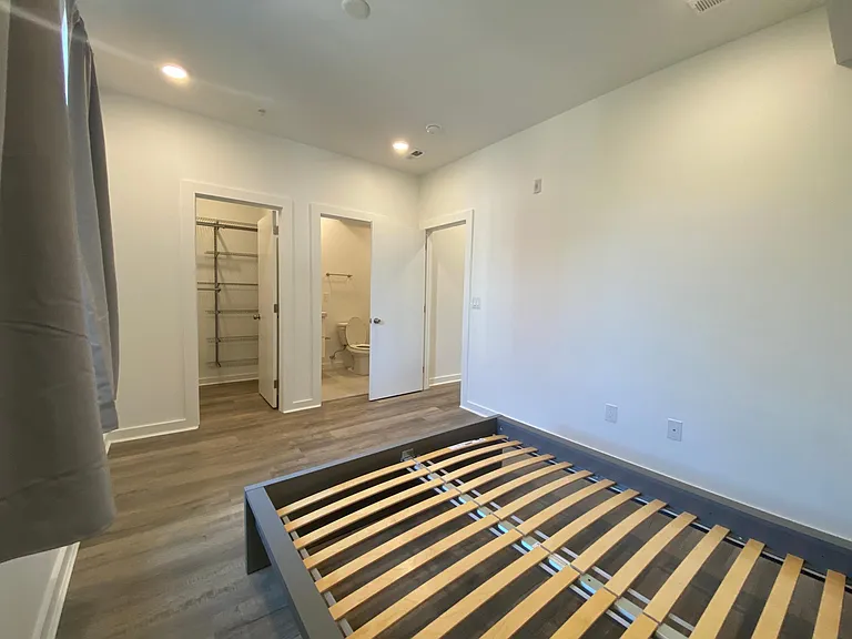 317 N 41st St #2 — Photo 12