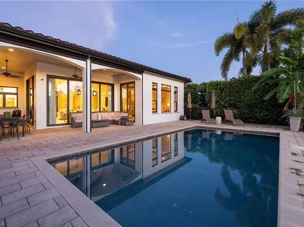 16811 Cabreo DR, NAPLES, FL 34110