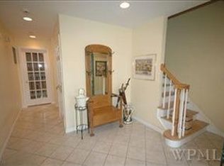 296 Watch Hill Rd, Cortlandt Manor, NY 10567