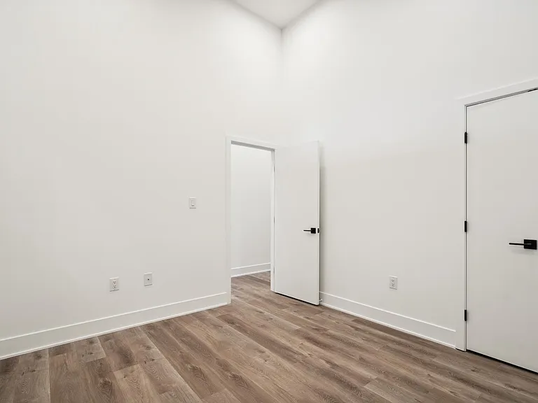 1420 Point Breeze Avenue — Photo 37