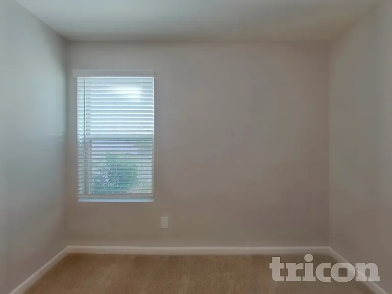 711 Tallaran Rd — Photo 11