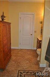 Walk/thru guest bath.