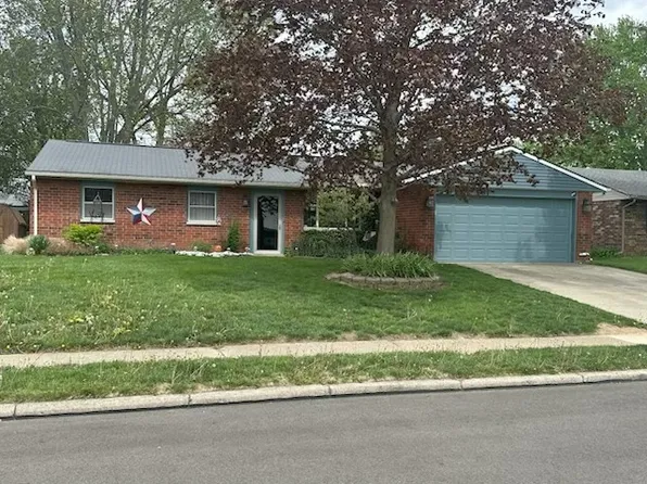 2483 Foxchase Ct E, Troy, OH 45373