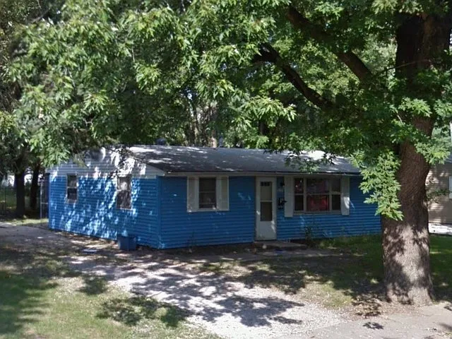 1607 Keesler Dr photo 1