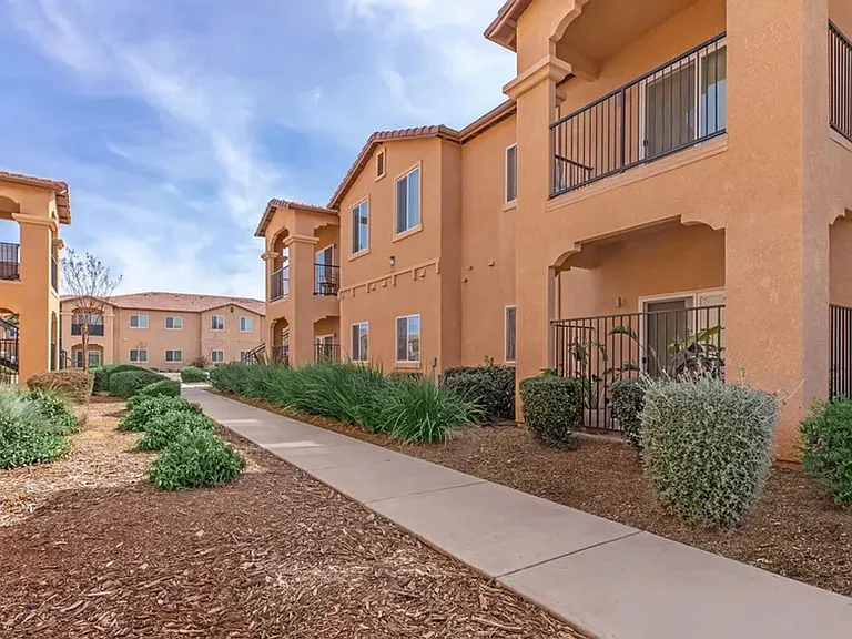 Axis at Compass Pointe — Photo 20
