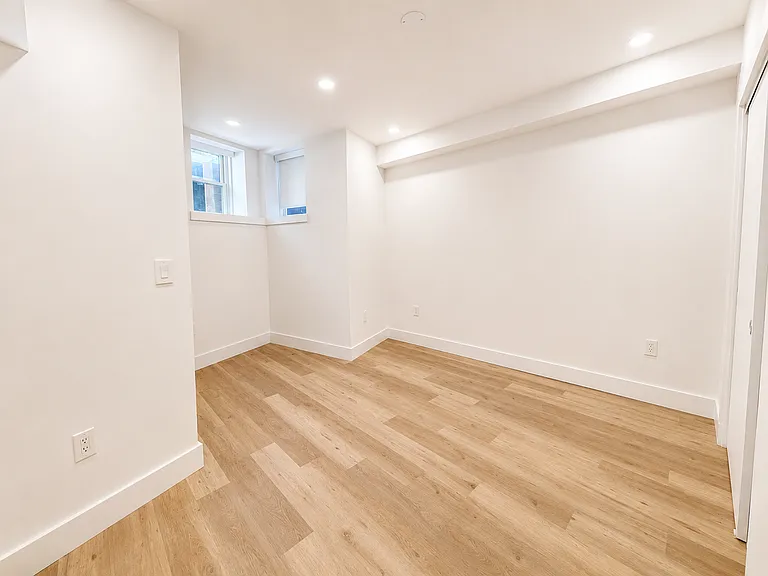 1321 Rhode Island Ave NW — Photo 3