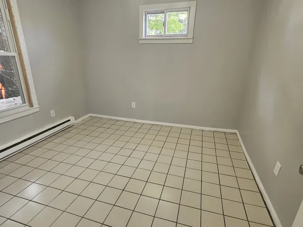 106 Rockwell Ave #1, New Britain, CT 06051