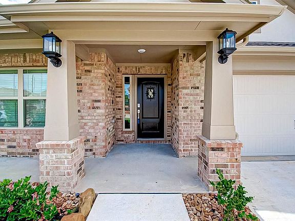 5th image of 2218 Pumpkin Patch Ln