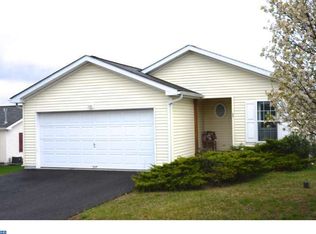 89 Random Rd, Douglassville, PA 19518