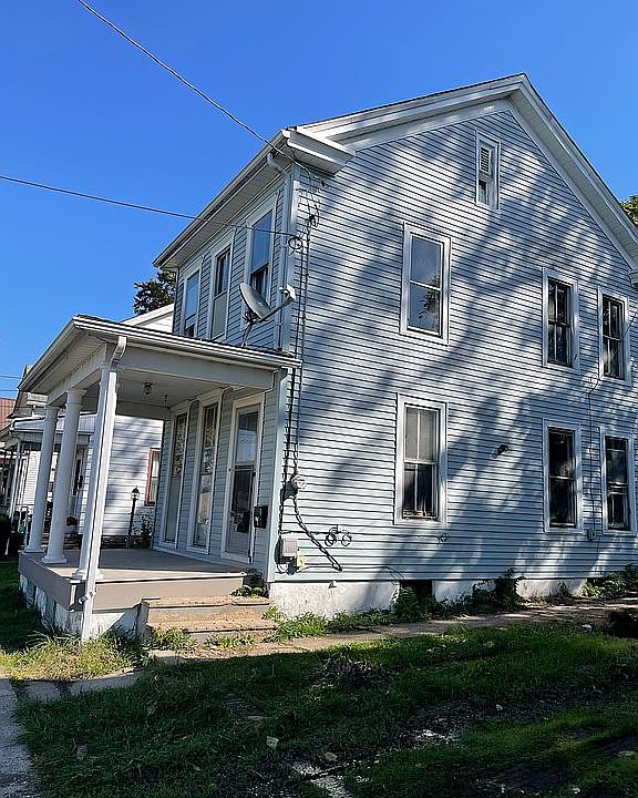1st image of 438 N 7th St