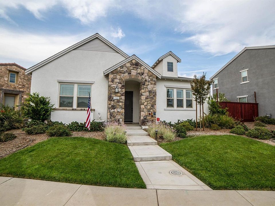 1st image of 2368 Breton Dr