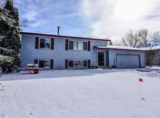 20630 Jacquard Ave, Lakeville, MN 55044