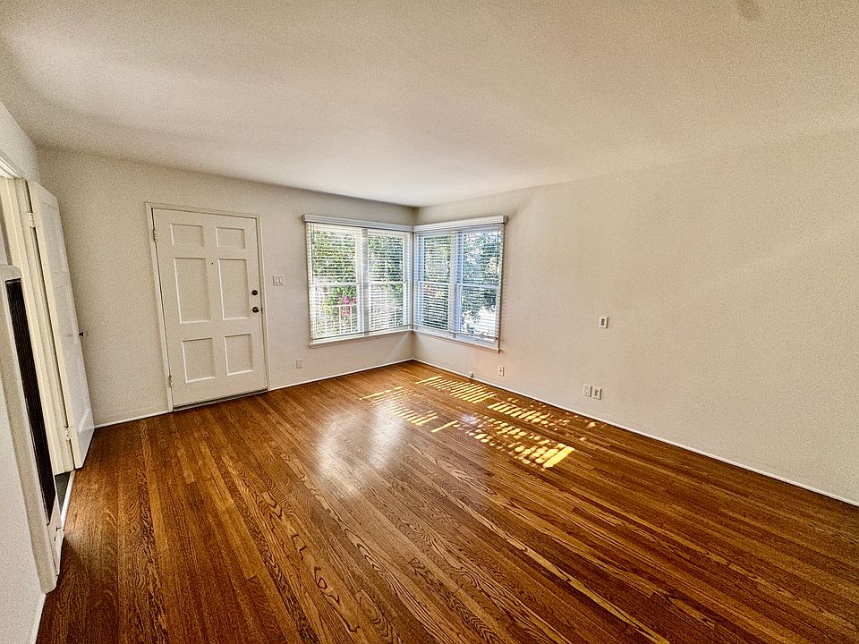 1st image of 1129 17th St #C1