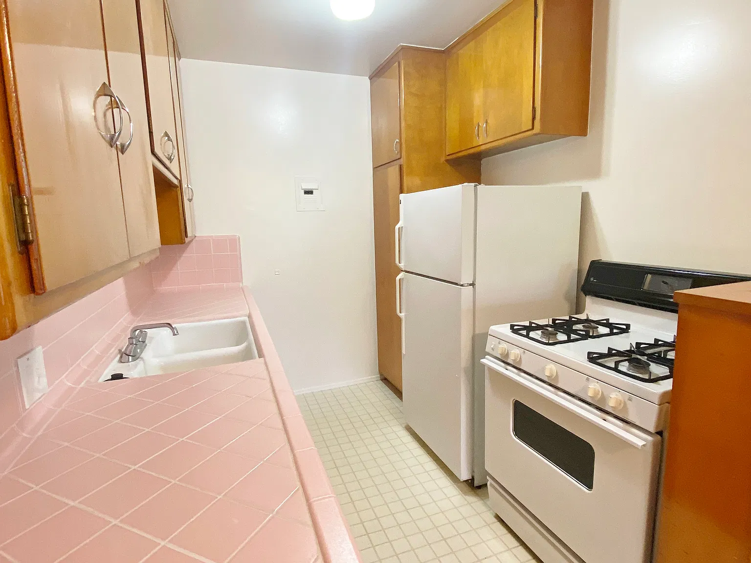 1 bed, 660 sqft, $1,595 — Photo 3