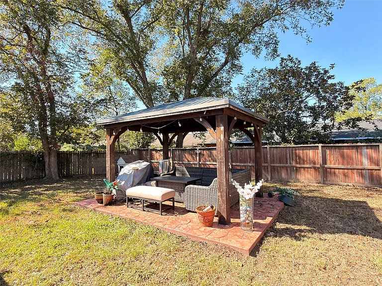 6406 Tall Willow Dr — Photo 17