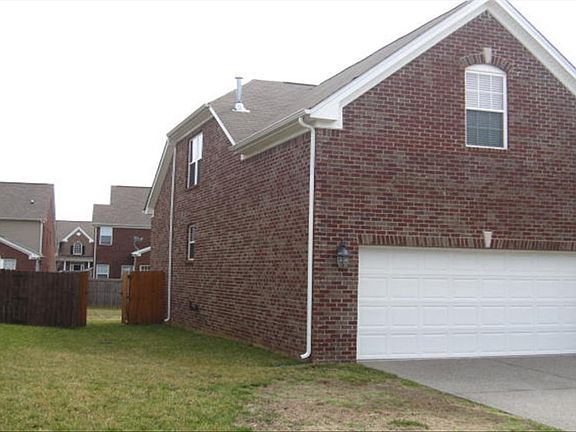 2nd image of 2412 Trivaca Ln