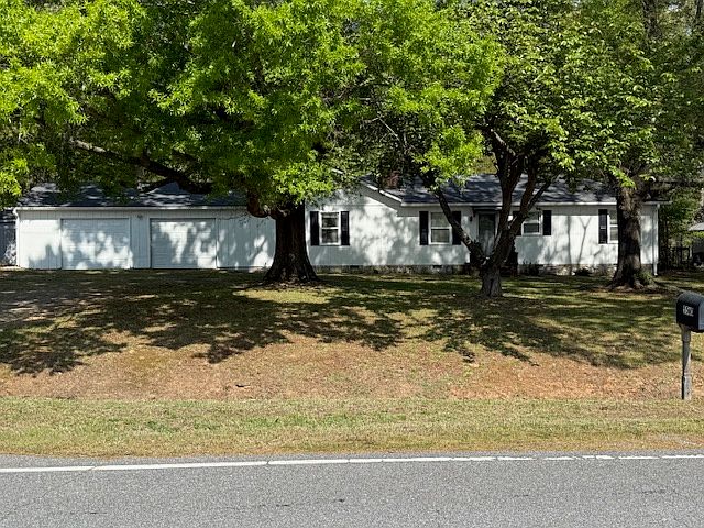 1st image of 5560 Spotswood Cir